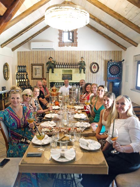 suza-croatian-spirit-modnialmanah-fiuman-fiumanka-matulji-gin-liker-rakija