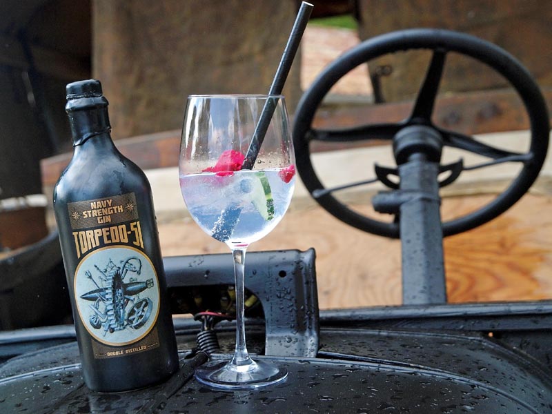 suza-croatian-spirit-modnialmanah-fiuman-fiumanka-matulji-gin-liker-rakija