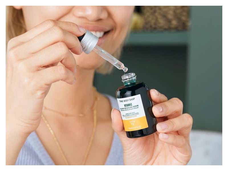 the-body-shop-vitamin-c-beauty-koža-modnialmanah