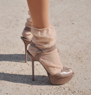 fashion-sandale-sokne-modnialmanah