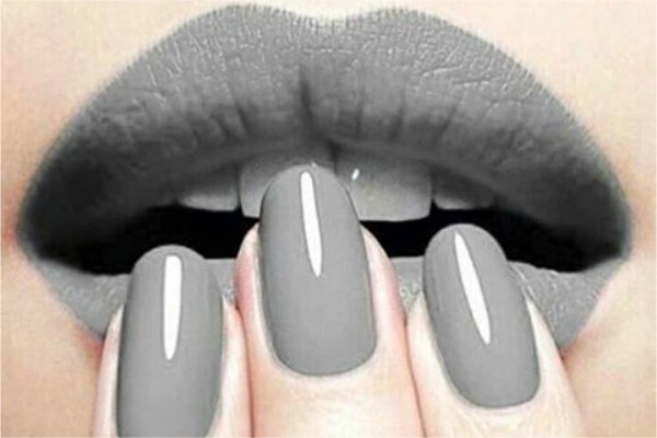 sijeda-kosa-sivi-ruže-beauty-modnialmanah