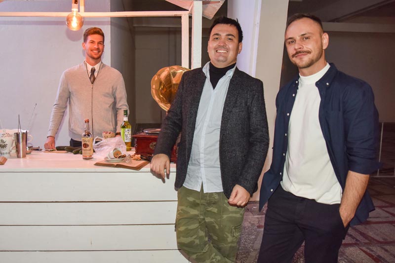 lifestyle-elfs-Thomas-Henry-tonic