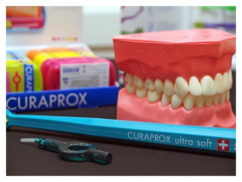 curaprox-beauty-oralna-higijena-zubi-modnialmanah