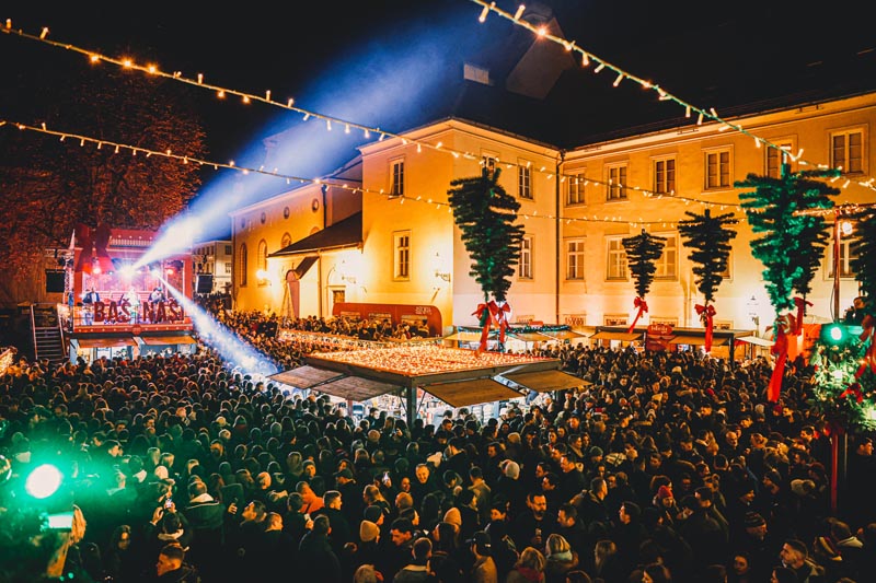 Baš-Naš-Advent-lifestyle-modnialmanah-advent-u-zagrebu
