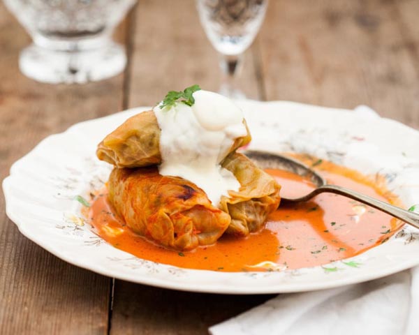 sarma-ivo-kozarčanin-bakhov-sin-ivine-vinske-priče-modnialmanah-vino
