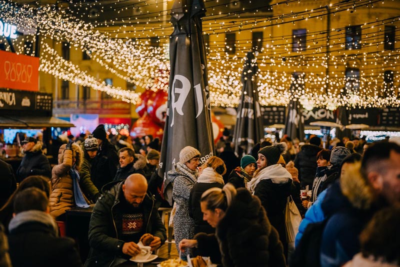 Blagdani-Fuliranje-FOOLING-AROUND-by-Fuliranje-advent-lifestyle-modnialmanah