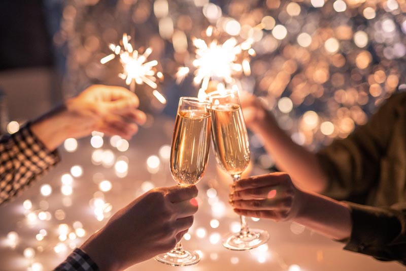 sretna-nova-godina-2023-lifestyle-new-year-modnialmanah
