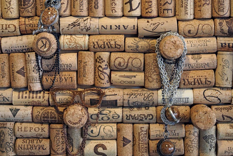 cork-croatia-fashion-nakit-pluto-čep-modnialmanah