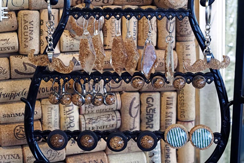 cork-croatia-fashion-nakit-pluto-čep-modnialmanah