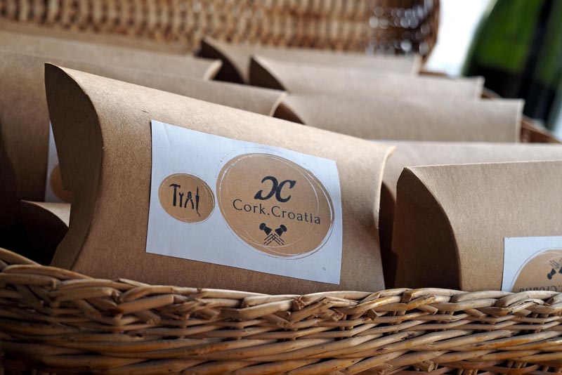 cork-croatia-fashion-nakit-pluto-čep-modnialmanah
