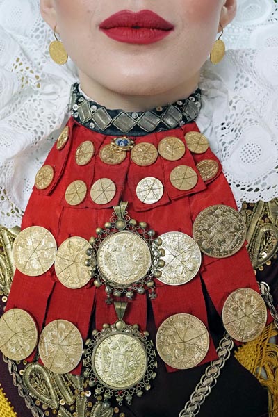 šokački-cvit-županja-modnialmanah-nošnja-tradicija-slavonija