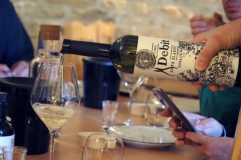 ivine-vinske-priče-šibenik-skradin-vino-wine-enogastro-modnialmanah