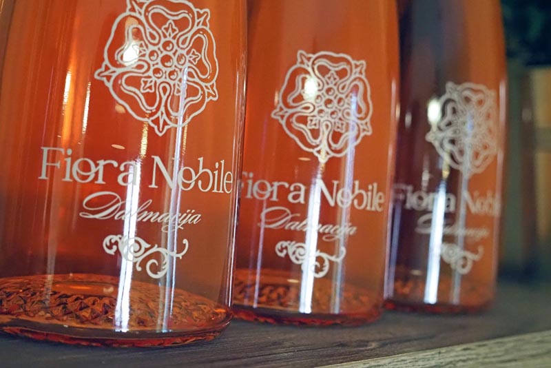 ivine-vinske-priče-šibenik-skradin-vino-wine-enogastro-modnialmanah
