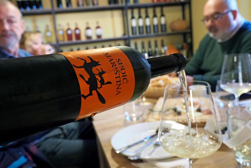 ivine-vinske-priče-šibenik-skradin-vino-wine-enogastro-modnialmanah