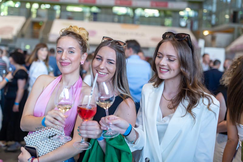 Vinistra-wine-vino-eno-gastro-modnialmanah