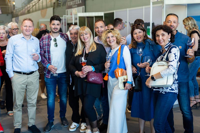 Vinistra-wine-vino-eno-gastro-modnialmanah