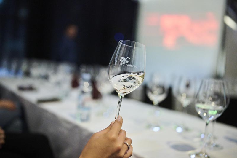 Vinistra-wine-vino-eno-gastro-modnialmanah