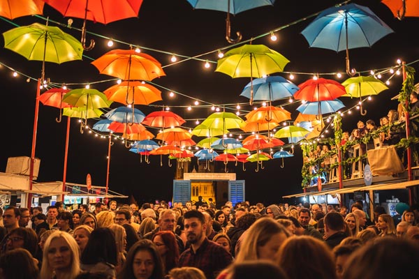 baš-naš-festival-modnialmanah-lifestyle