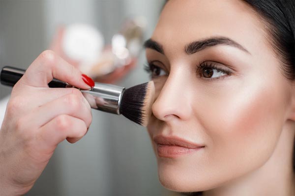 beauty-highligter-make-up-šminka-modnialmanah