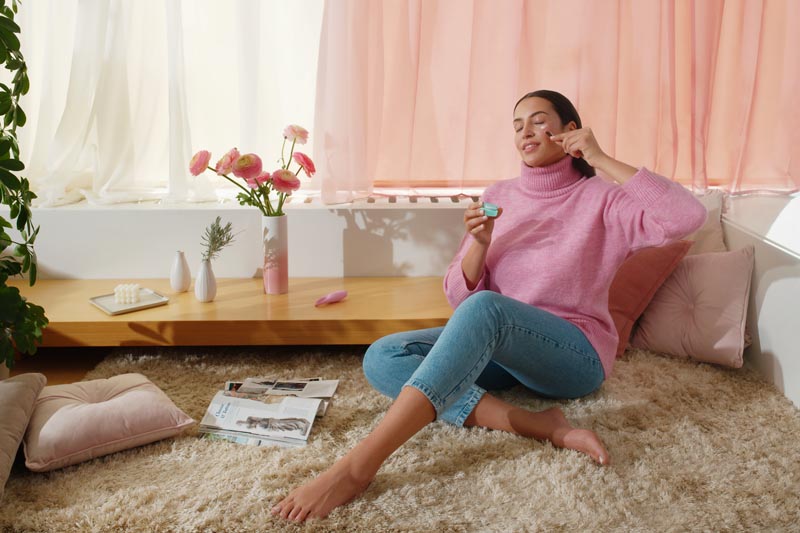 beauty-foreo-modnialmanah-njega-premium-linija-oči-lice