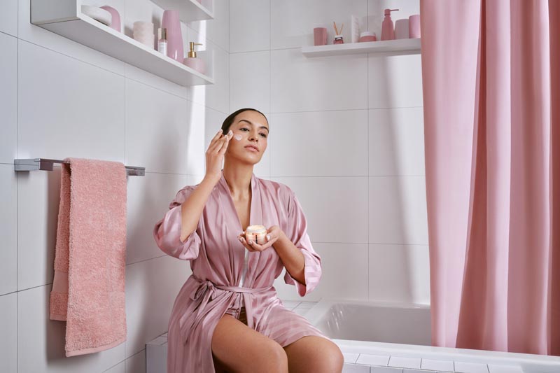 beauty-modnialmanah-njega-premium-linija-oči-lice