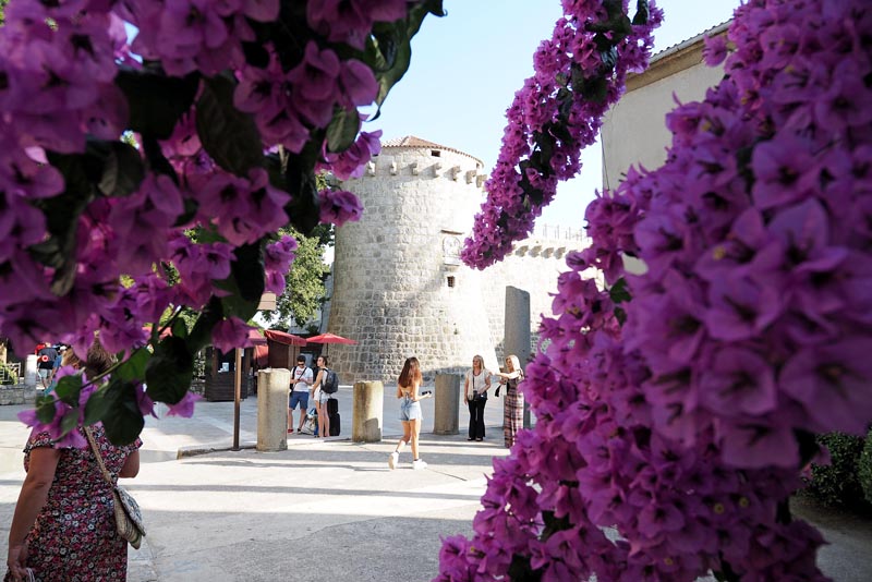 ljeto-otok-krk-hrvatska-turizam-modnialmanah-najljepše-od-hrvatske