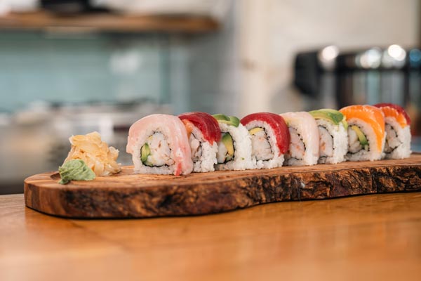 gastro-bota-šare-sushi-modnialmanah
