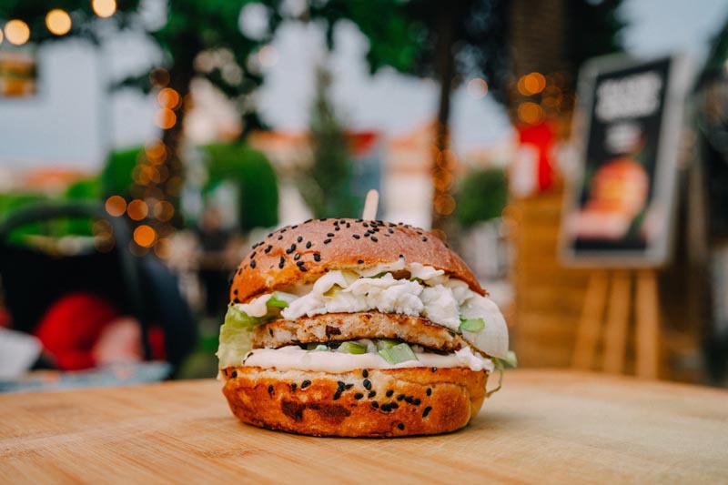 gastro-burgeri-špancirfest-modnialmanah