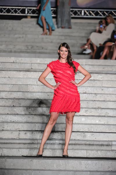 fashion-15-riječke-stepenice-ivana-delač-modnialmanah