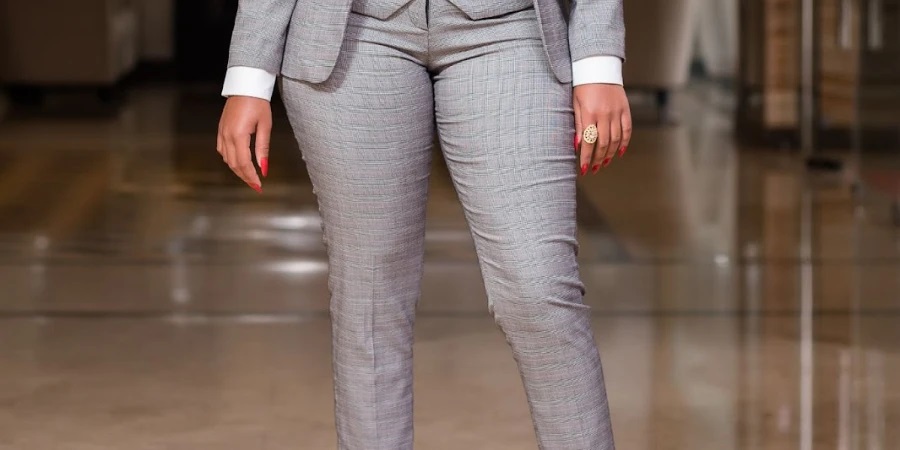 fashion-poslovno-odijelo-modnialmanah