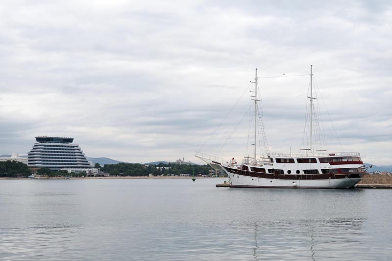vodice-najljepše-od-hrvatske-modnialmanah-croatia-full-of-life-turizam-putovanje-lifestyle