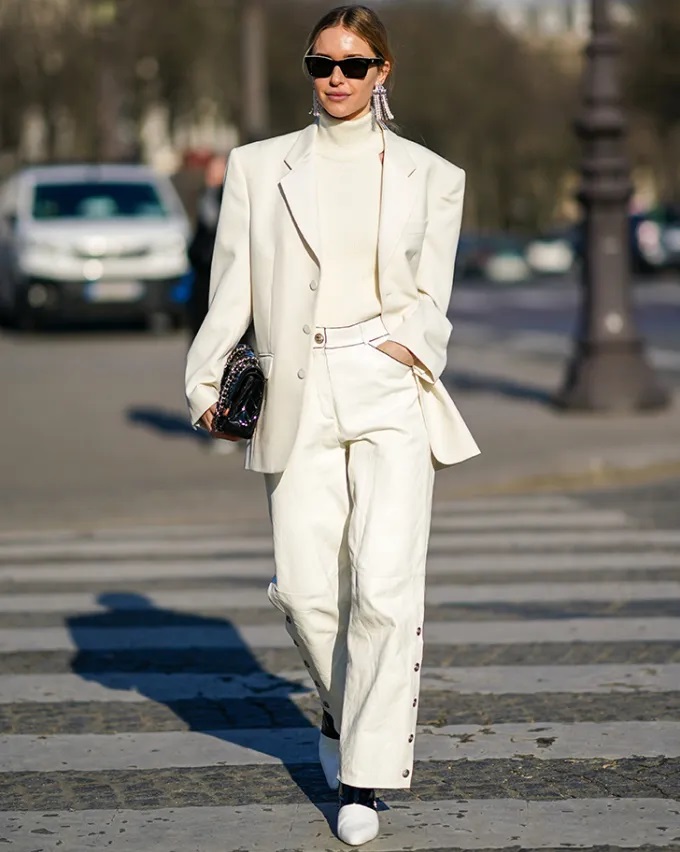fashion-bijela-boje-nošenje-boje-modnialmanah