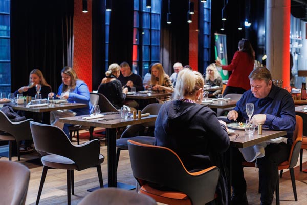 Mövenpick-Sip&Dine event-bellini-gastro-modnialmanah