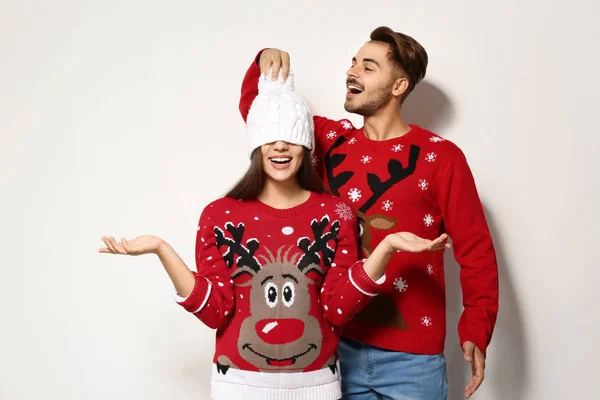 fashion-božićni-pulover-Ugly-Christmas-Sweater-modnialmanah