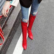 fashion-moda-crvena-obuća-modnialmanah-crvenu
