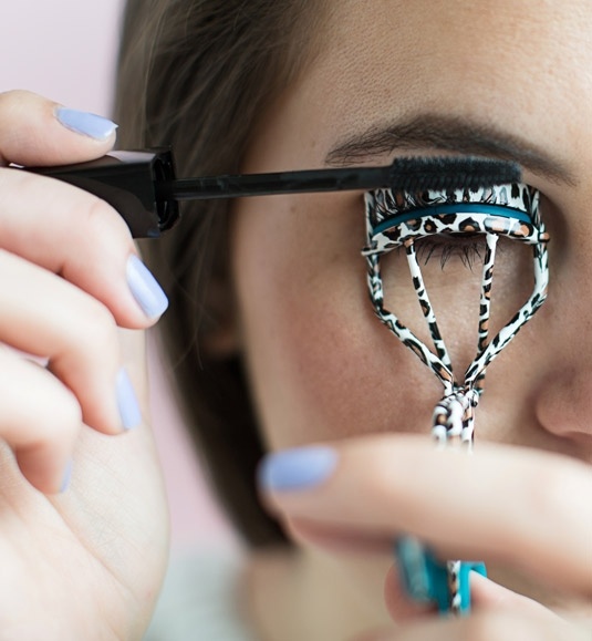 beauty-makeup-šminka-maskara-modnialmanah