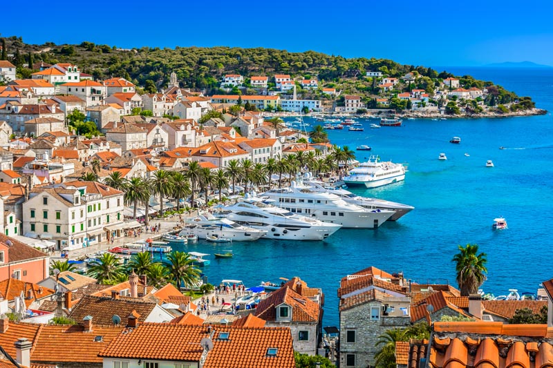 splitsko-dalmatinska-županija-srednja-dalmacija-srce-jadrana-rekordna-pred-posezona-modnialmanah-lifestyle