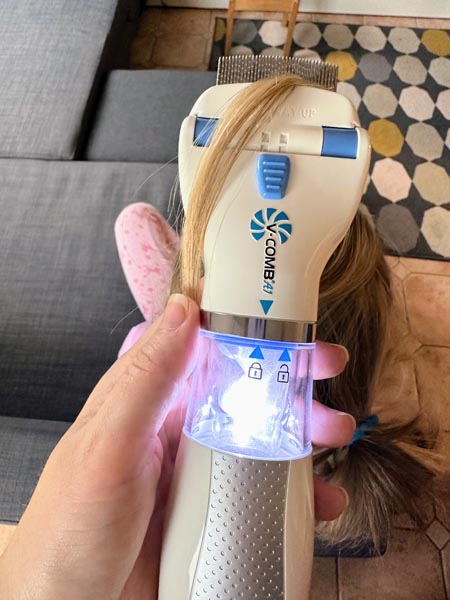 v-comb-bežični-češalj-protiv-uši-modnialmanah-kosa-hair