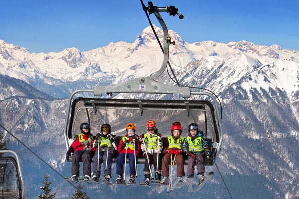 cerkno-skijanje-hotel-cerkno-i-feel-slovenia-modnialmanah