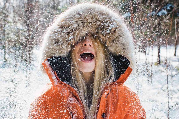 fashion-kapuljača-modnialmanah-zima-glava-hladnoća