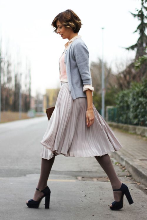 fashion-plisirana-suknja-obuća-modnialmanah