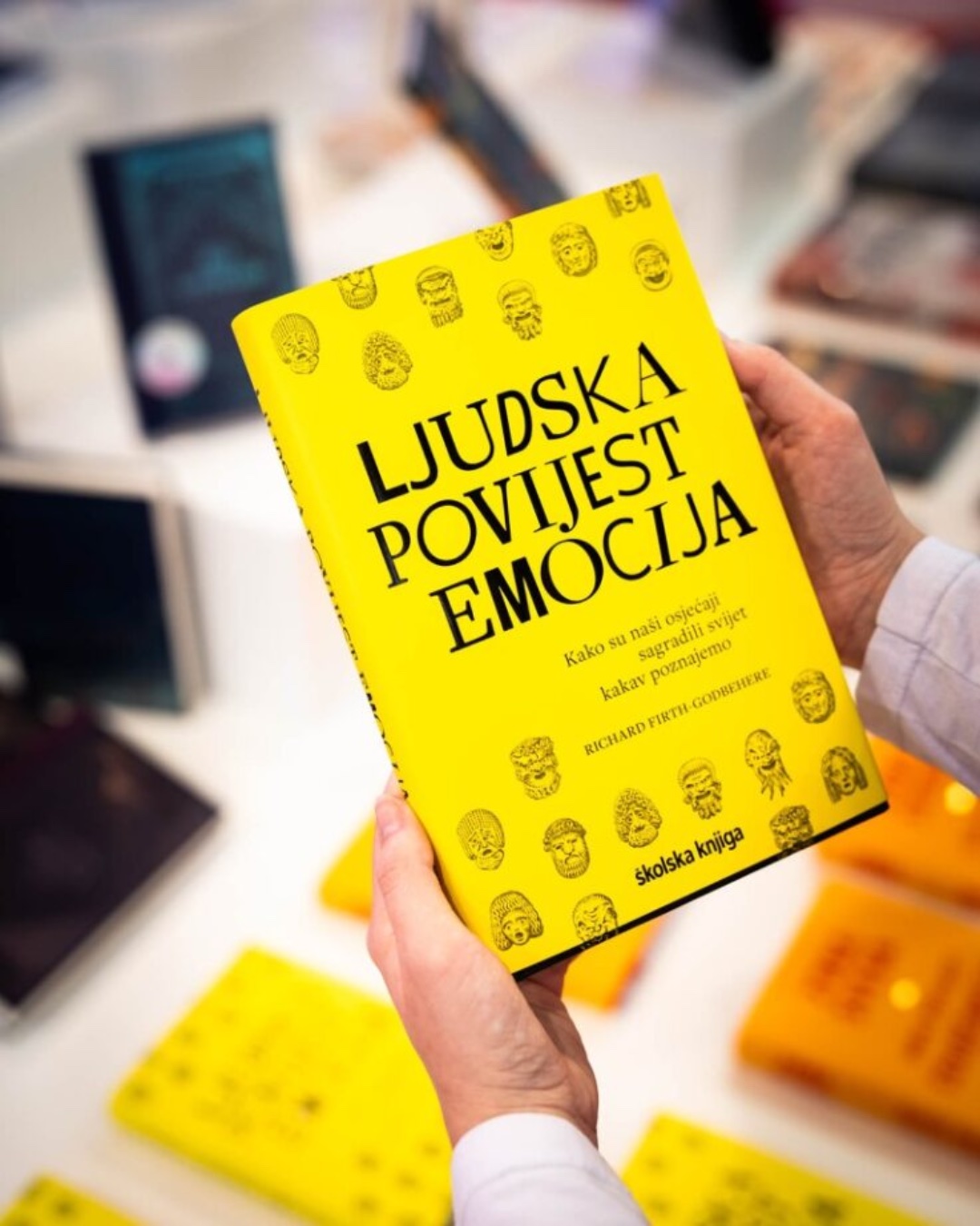 lifestyle-školska-knjiga-ljudska-povijest-emocija-modnialmanah