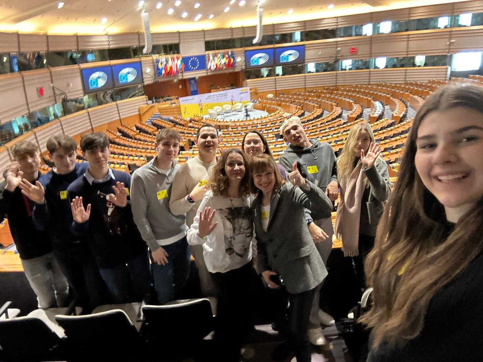 zagrebački-gimnazijalci-yale-model-united-nations-europe-MUNE-lifestyle-modnialmanah