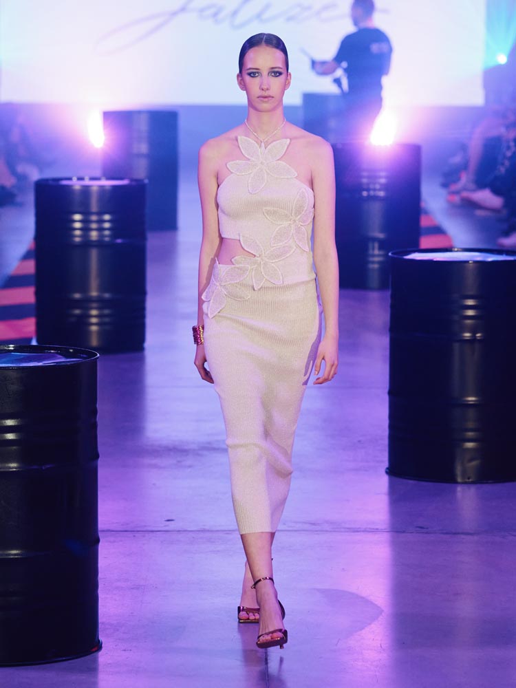 moderna-modna-platforma-fashion-revija-modnialmanah