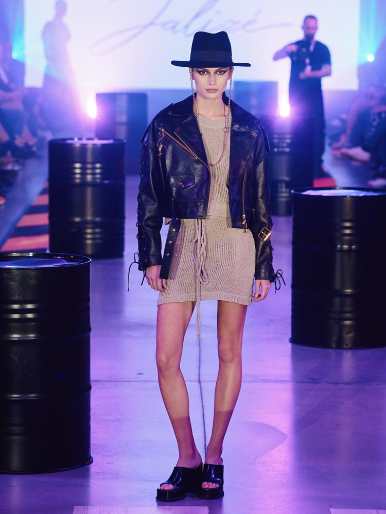 moderna-modna-platforma-fashion-revija-modnialmanah