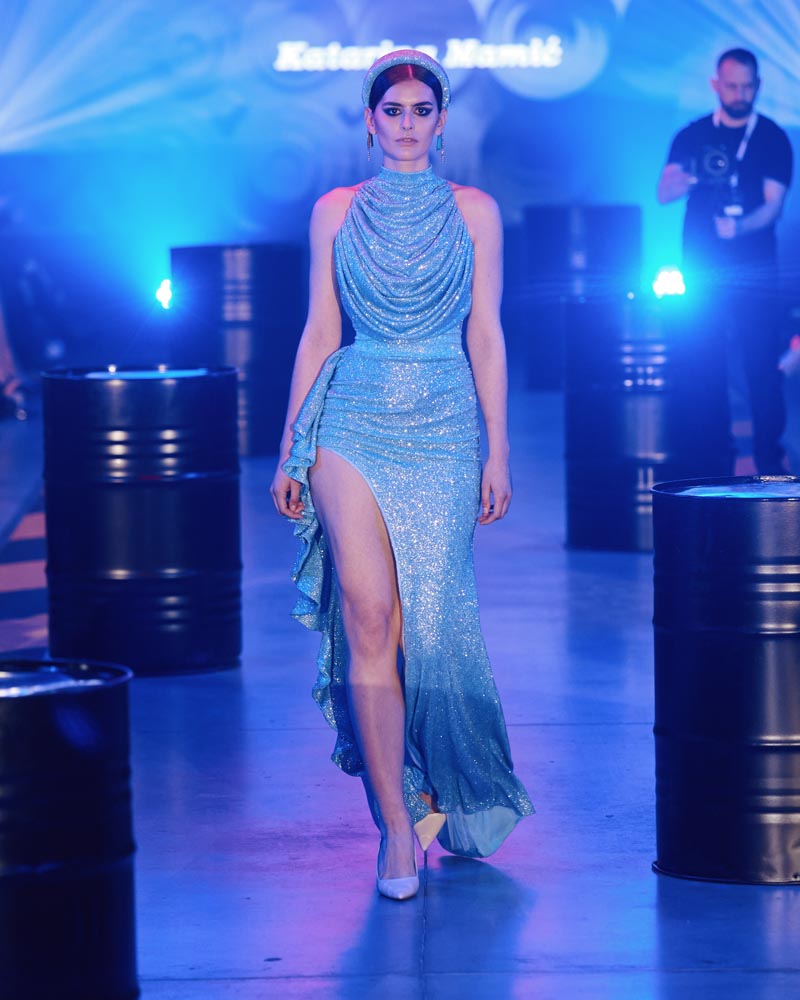 moderna-modna-platforma-fashion-revija-modnialmanah