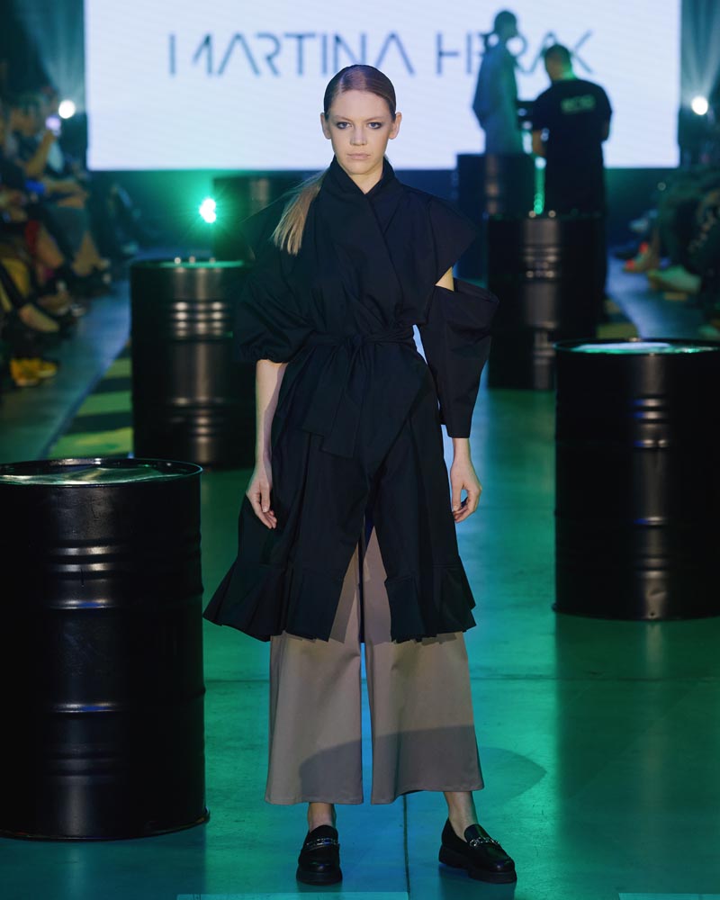 moderna-modna-platforma-fashion-revija-modnialmanah