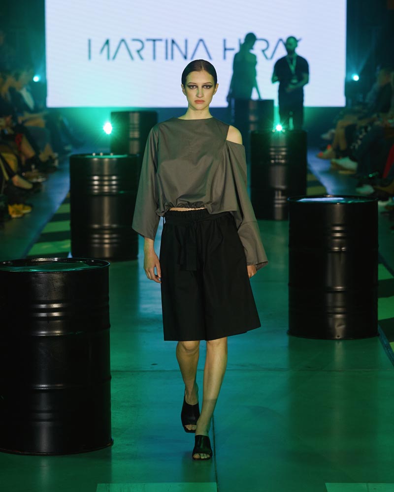 moderna-modna-platforma-fashion-revija-modnialmanah