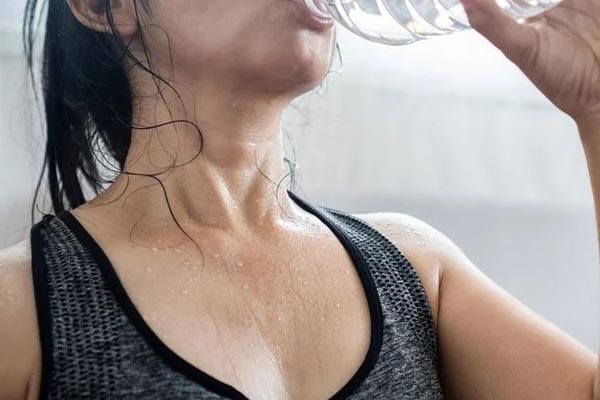 praktični-savjet-neugodan-miris-sportska-odjeća-modnialmanah