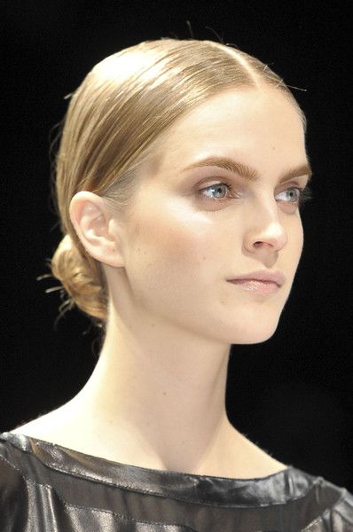 beauty-razdjeljak-modnialmanah-kosa-hair-uže-lice-suziti